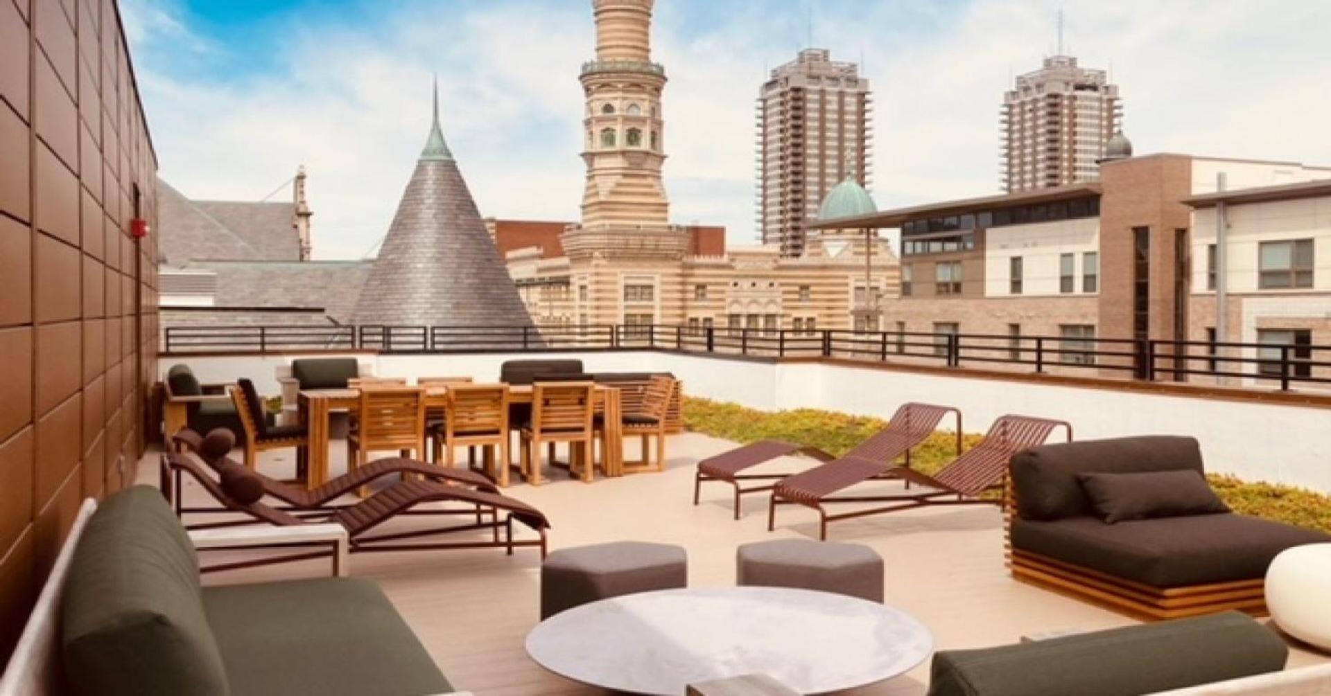 Cozysuites On Mass With Garage Parking #7 Indianapolis Bagian luar foto